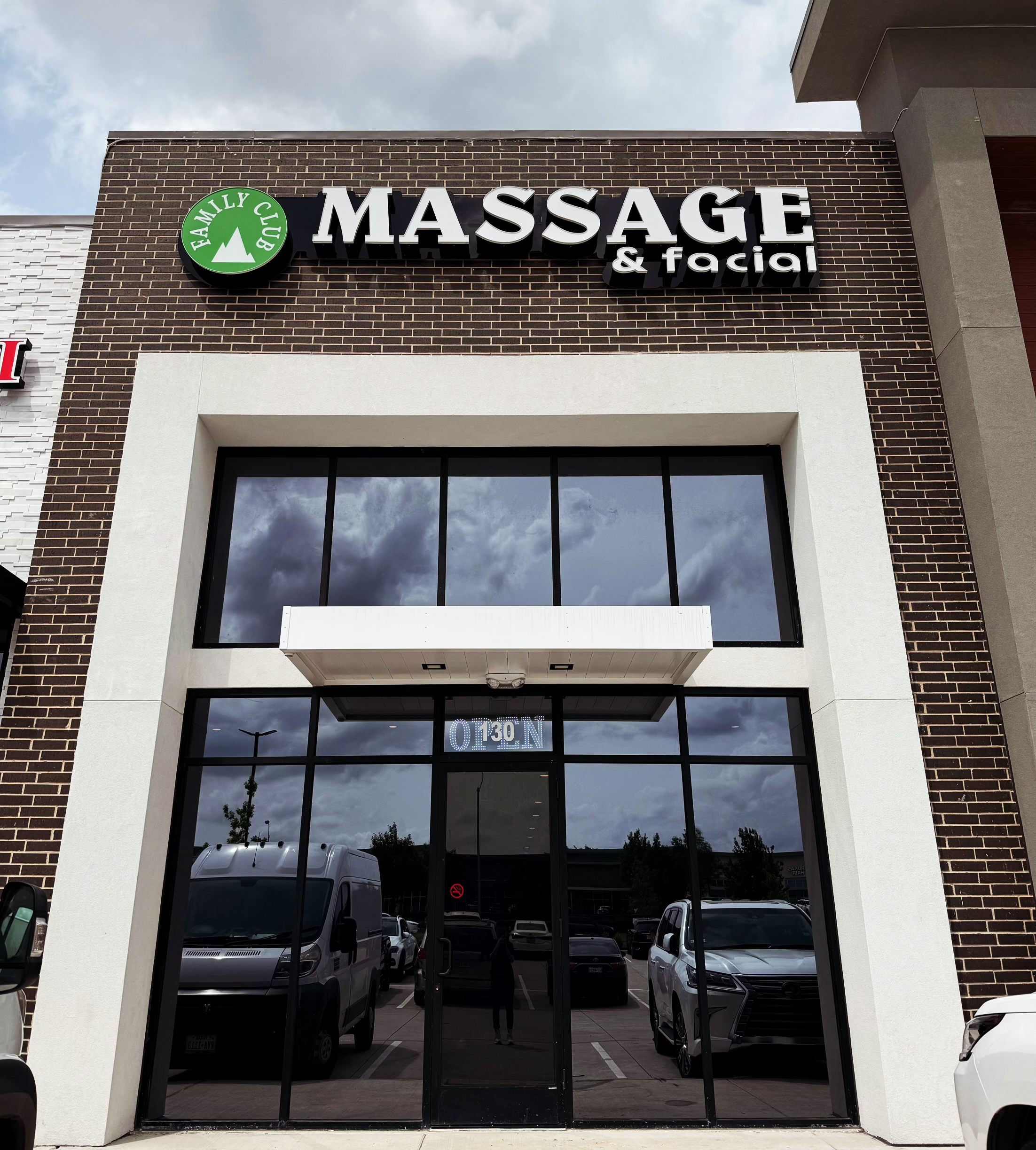 Family Club Massage & Facial gallery image 5